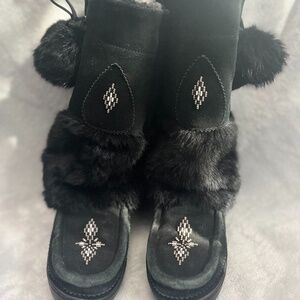 Manitobah Mukluks